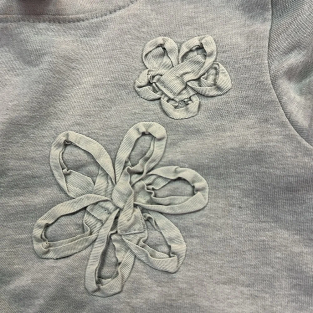 Old Navy Light Grey Girls Sweatshirt Dress Floral Patch Long sleeved  5T